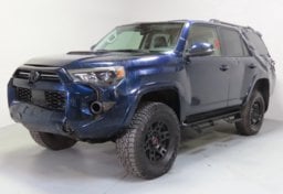 2023 Toyota 4Runner TRD Off-Road Premium - Image 4