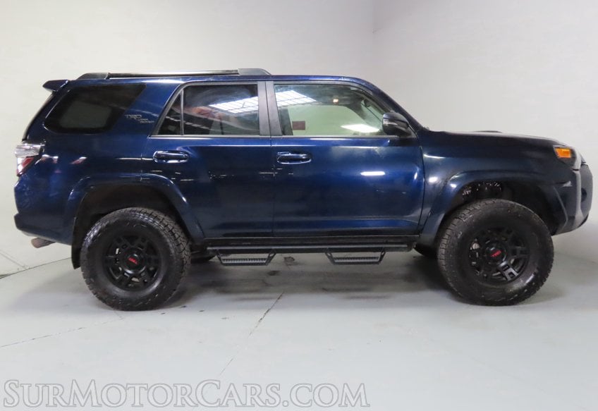 2023 Toyota 4Runner TRD Off-Road Premium - Image 6