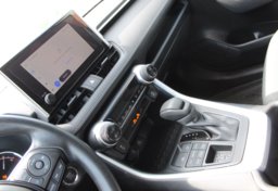 2025 Toyota RAV4 - Image 9