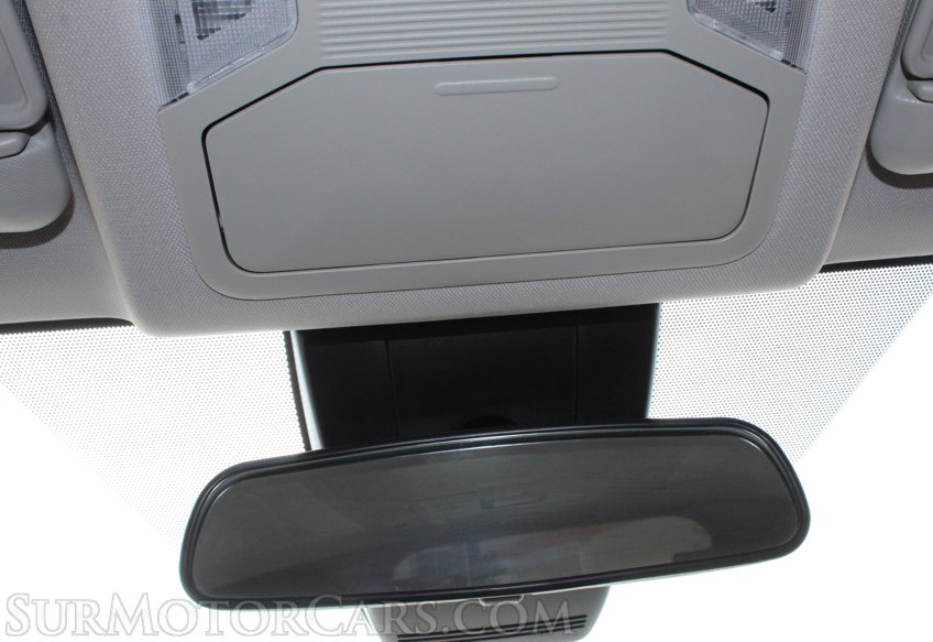 2025 Toyota RAV4 - Image 10