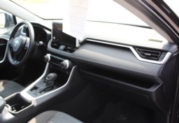 2025 Toyota RAV4 - Image 33