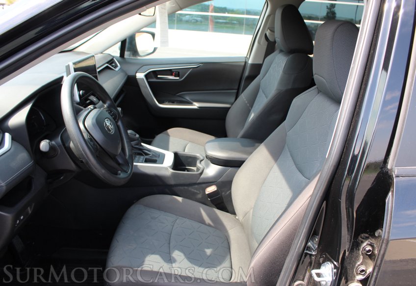 2025 Toyota RAV4 - Image 22