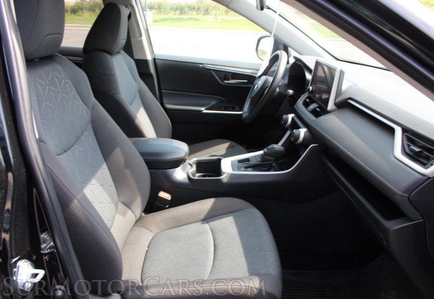 2025 Toyota RAV4 - Image 35