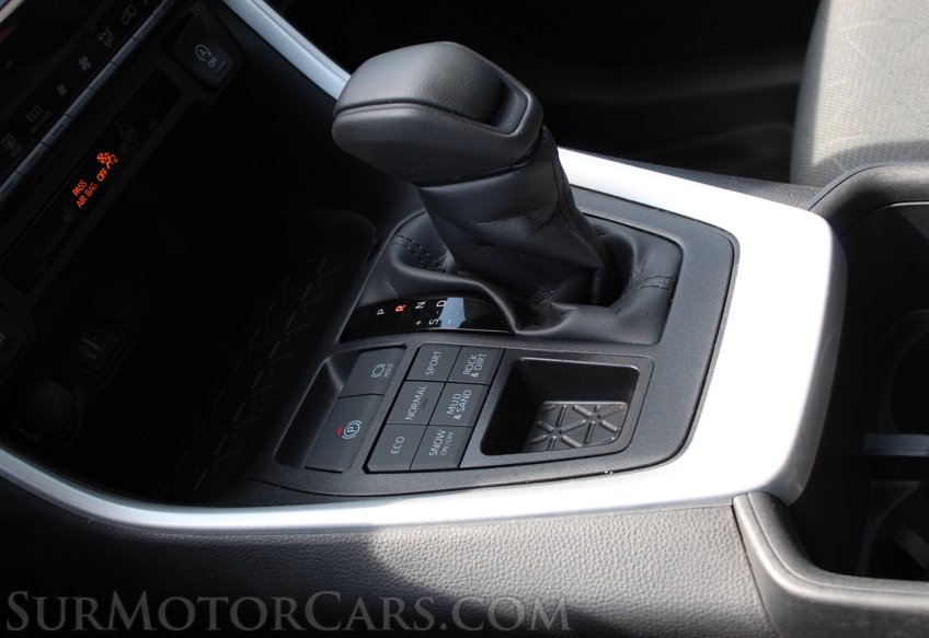 2025 Toyota RAV4 - Image 7