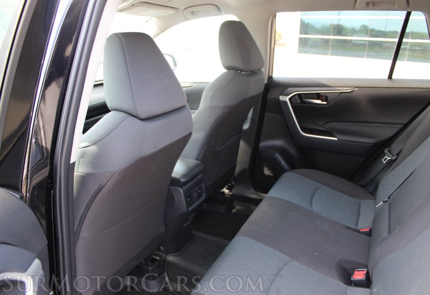 2025 Toyota RAV4 - Image 25