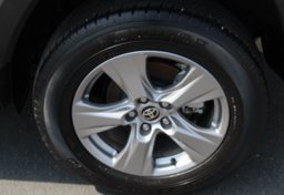 2025 Toyota RAV4 - Image 58