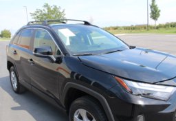 2025 Toyota RAV4 - Image 40