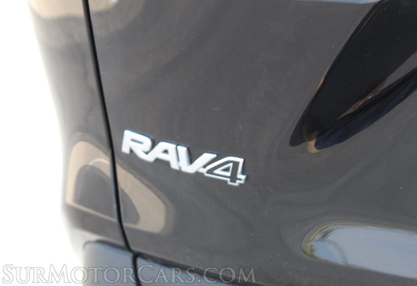 2025 Toyota RAV4 - Image 30