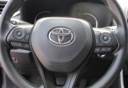 2025 Toyota RAV4 - Image 15