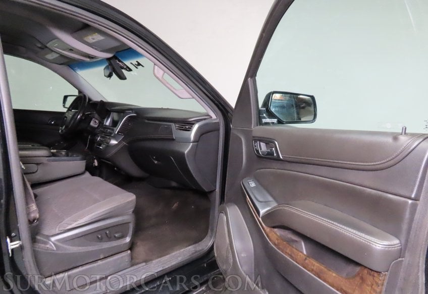 2016 Chevrolet Suburban LS - Image 20