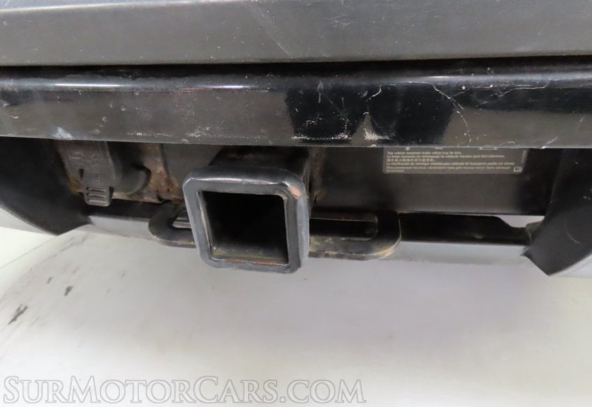 2016 Chevrolet Suburban LS - Image 16