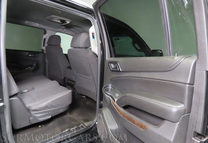 2016 Chevrolet Suburban LS - Image 28