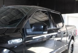 2020 Ford F-150 Lariat - Image 15