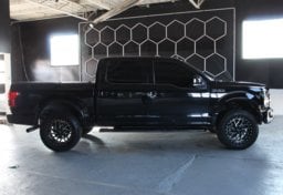 2020 Ford F-150 Lariat - Image 9