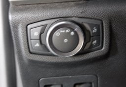 2020 Ford F-150 Lariat - Image 48