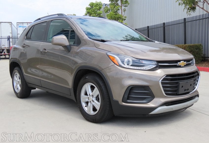 2022 Chevrolet Trax LT - Image 3