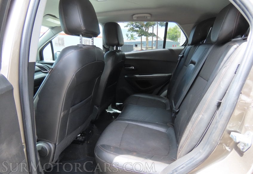 2022 Chevrolet Trax LT - Image 34