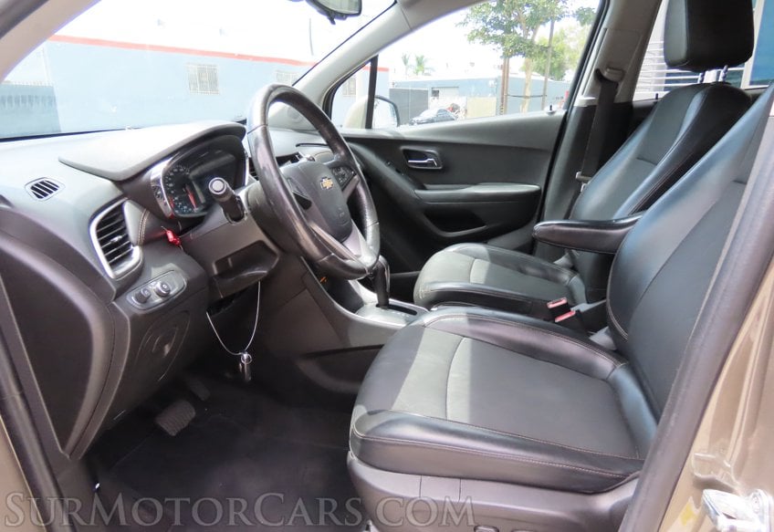2022 Chevrolet Trax LT - Image 31