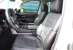 2023 Toyota Tundra Limited - Image 41