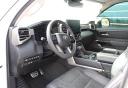 2023 Toyota Tundra Limited - Image 40