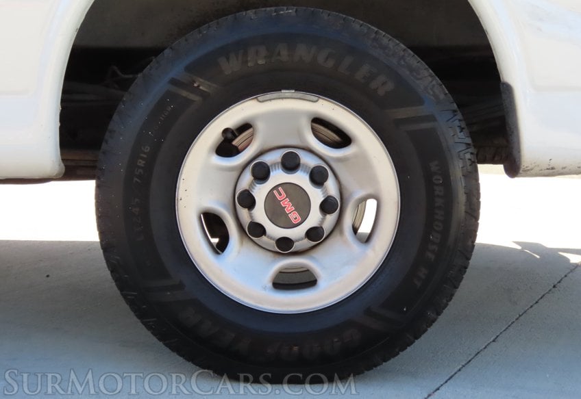 2020 GMC Savana - Image 20