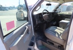 2020 GMC Savana - Image 21