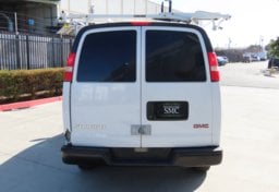 2020 GMC Savana - Image 11