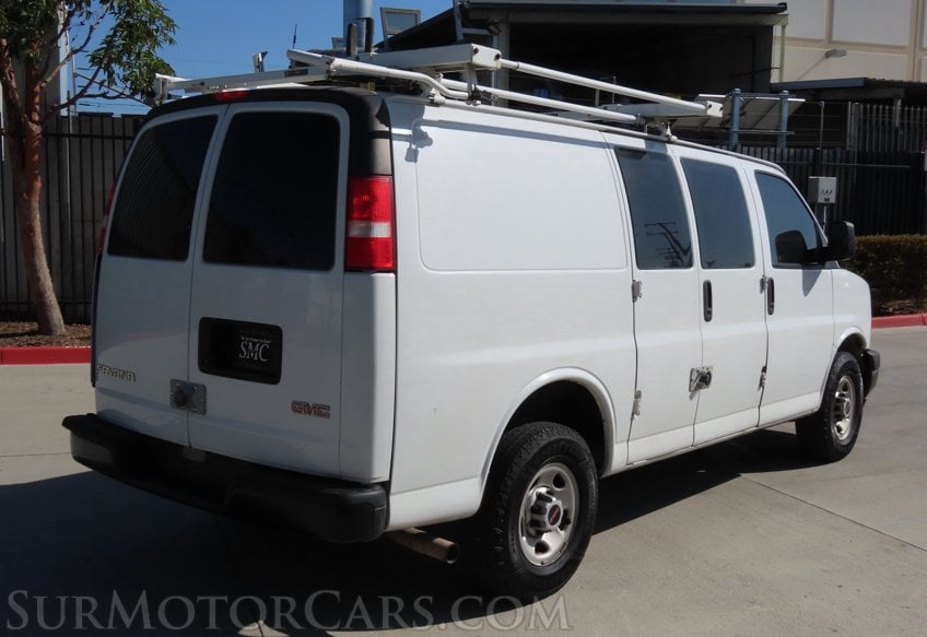 2020 GMC Savana - Image 6
