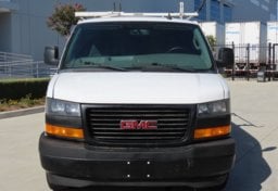2020 GMC Savana - Image 12
