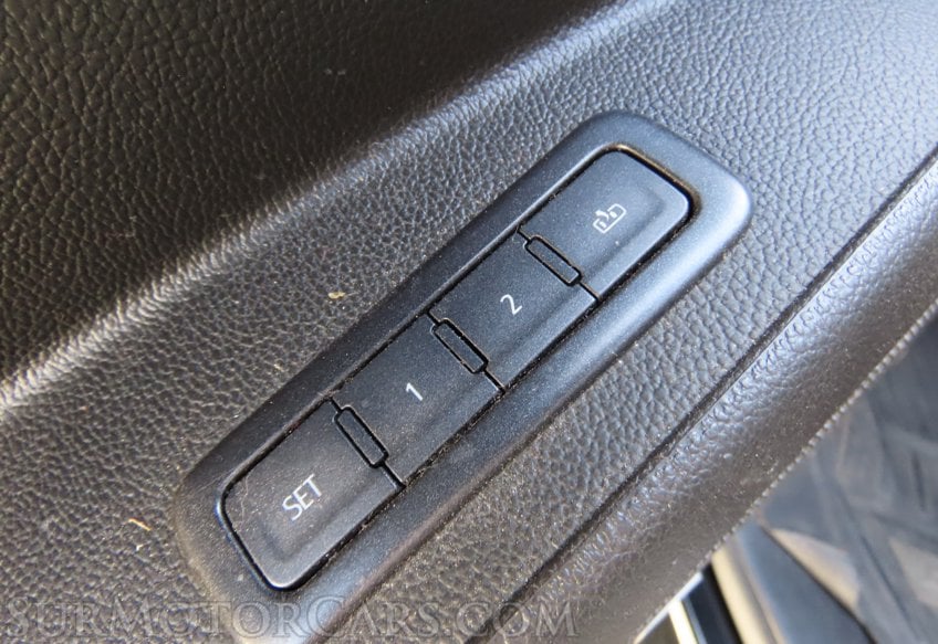 2019 Chevrolet Suburban - Image 43