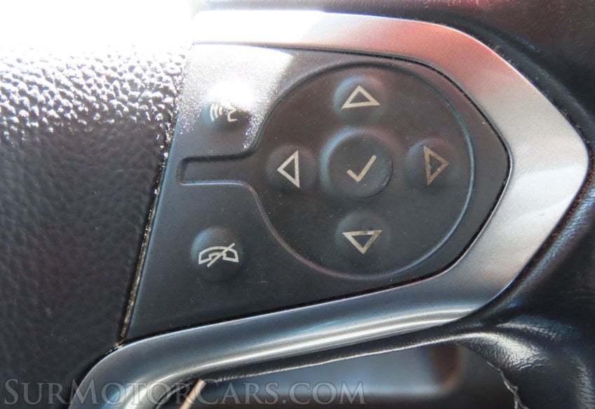 2019 Chevrolet Suburban LT - Image 37