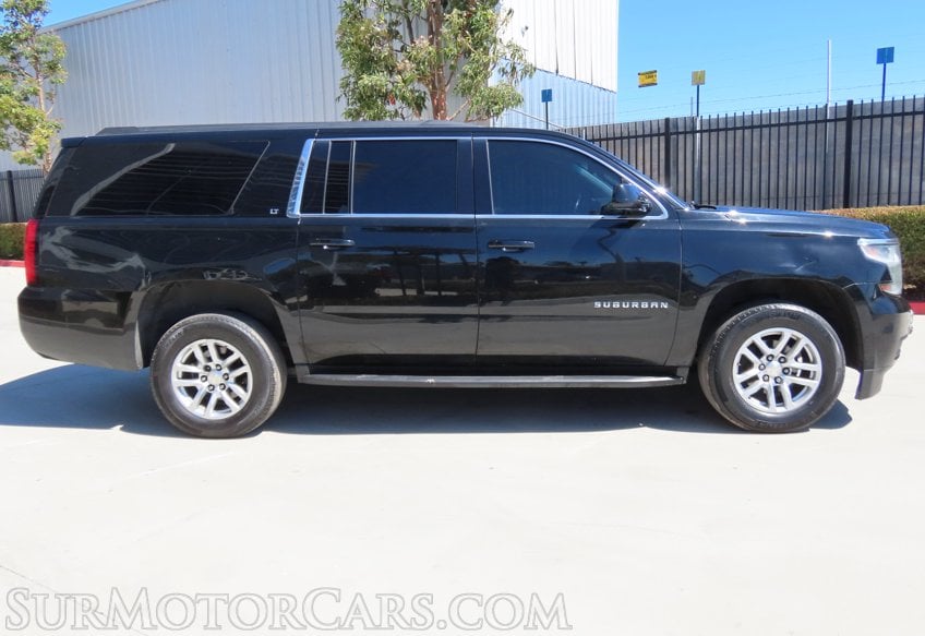 2019 Chevrolet Suburban LT - Image 5