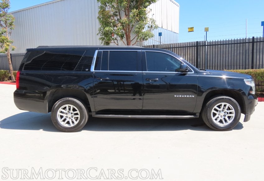 2019 Chevrolet Suburban - Image 6