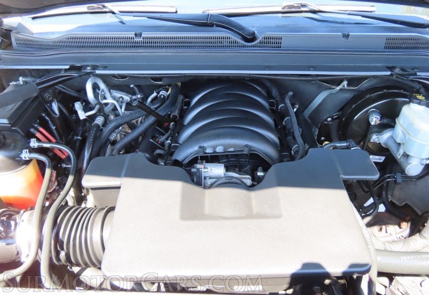 2019 Chevrolet Suburban - Image 45