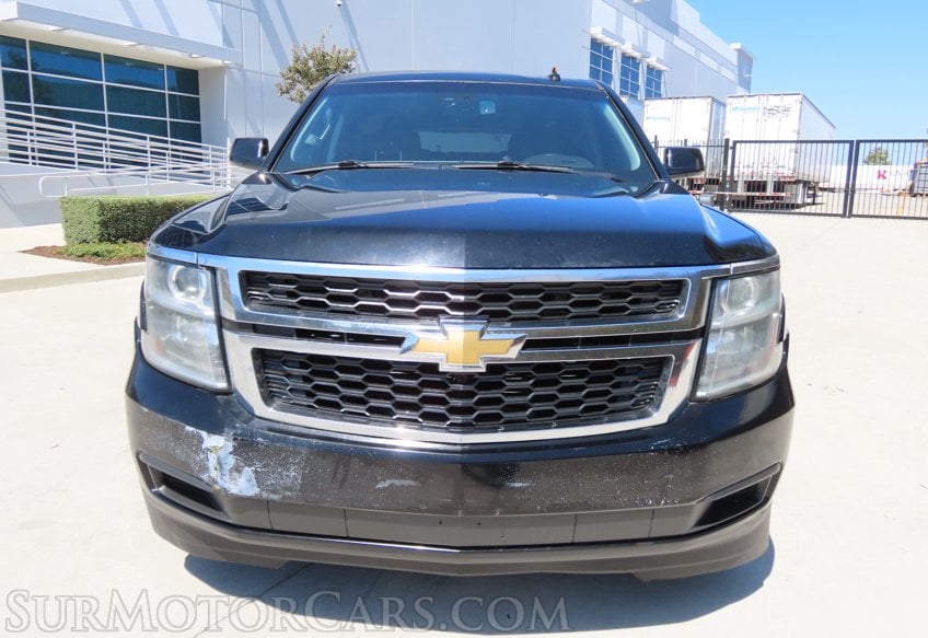 2019 Chevrolet Suburban - Image 12