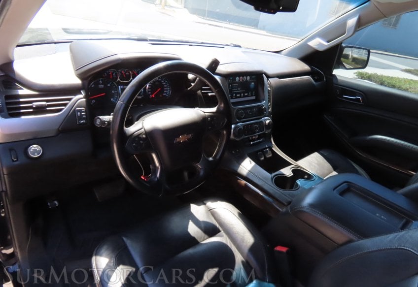 2019 Chevrolet Suburban - Image 24