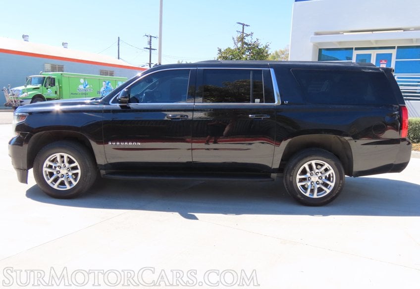 2019 Chevrolet Suburban LT - Image 6