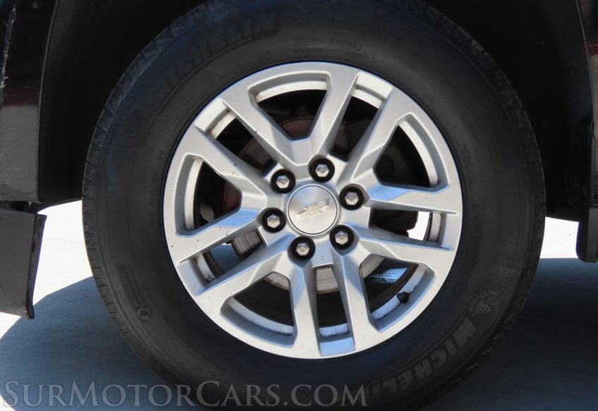 2019 Chevrolet Suburban - Image 15