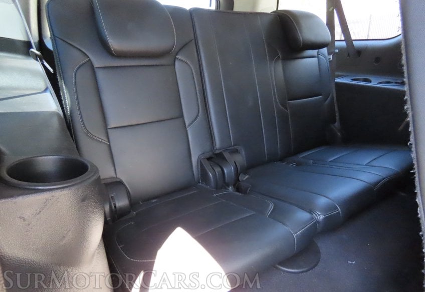 2019 Chevrolet Suburban LT - Image 35