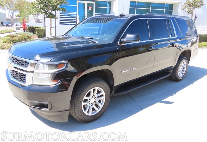 2019 Chevrolet Suburban LT - Image 2