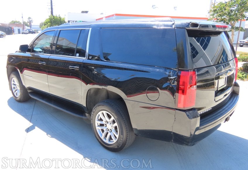 2019 Chevrolet Suburban LT - Image 8