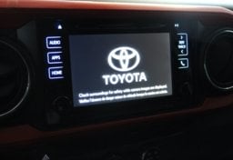 2018 Toyota Tacoma TRD Off-Road - Image 42