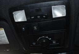 2018 Toyota Tacoma TRD Off-Road - Image 41