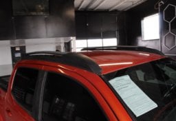 2018 Toyota Tacoma TRD Off-Road - Image 16