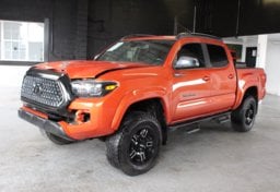 2018 Toyota Tacoma TRD Off-Road - Image 1