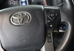 2018 Toyota Tacoma TRD Off-Road - Image 34