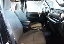 2020 Jeep Gladiator4x4 Sport - Image 30