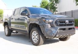 2024 Toyota Tacoma SR - Image 4