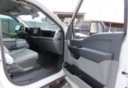 2024 Ford F-350 Super Duty XL - Image 46