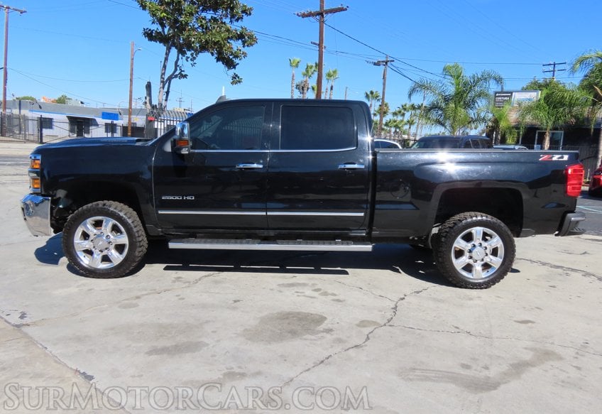 2018 Chevrolet Silverado 2500HD LTZ - Image 9
